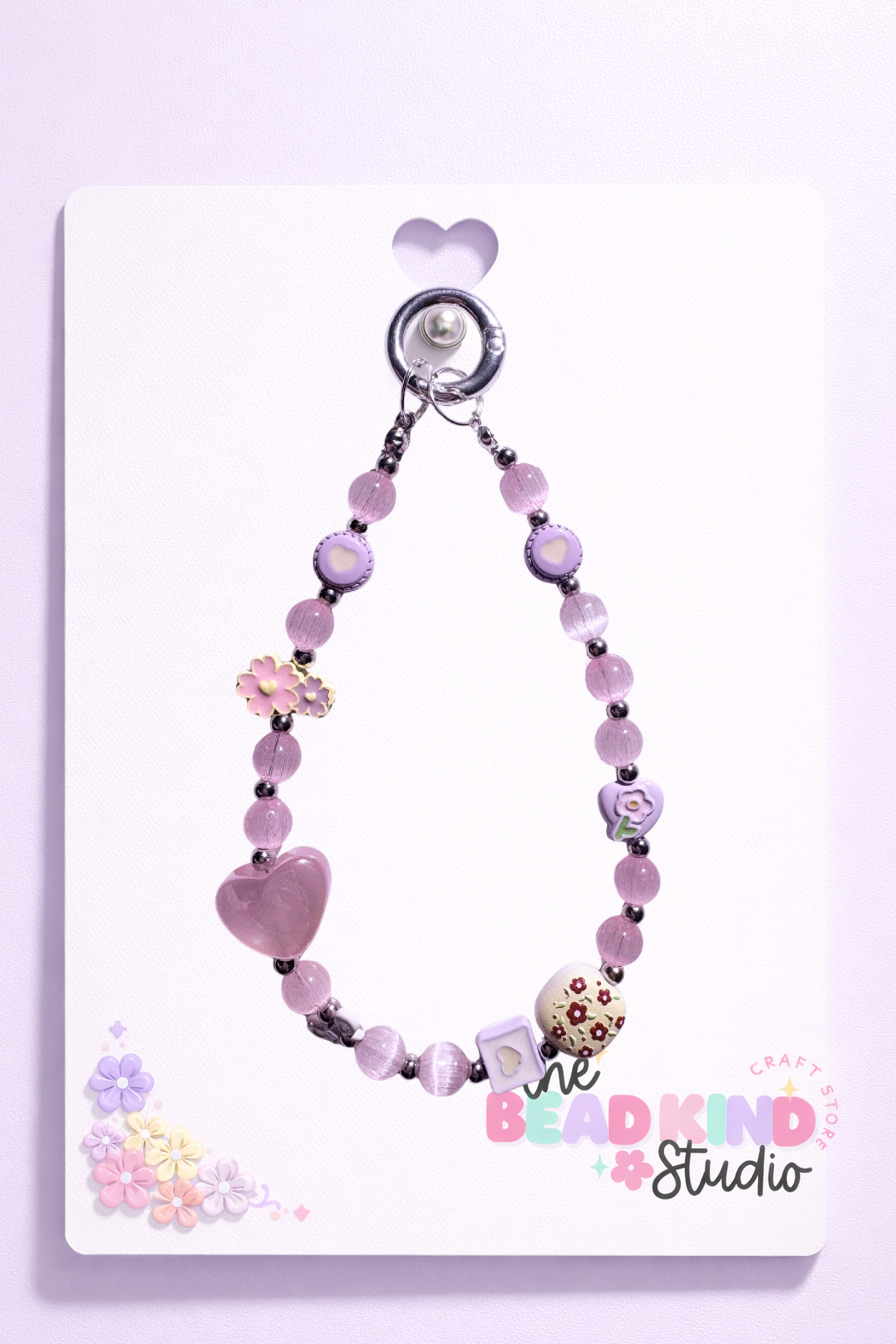 Pretty Flower Heart Phone Chain