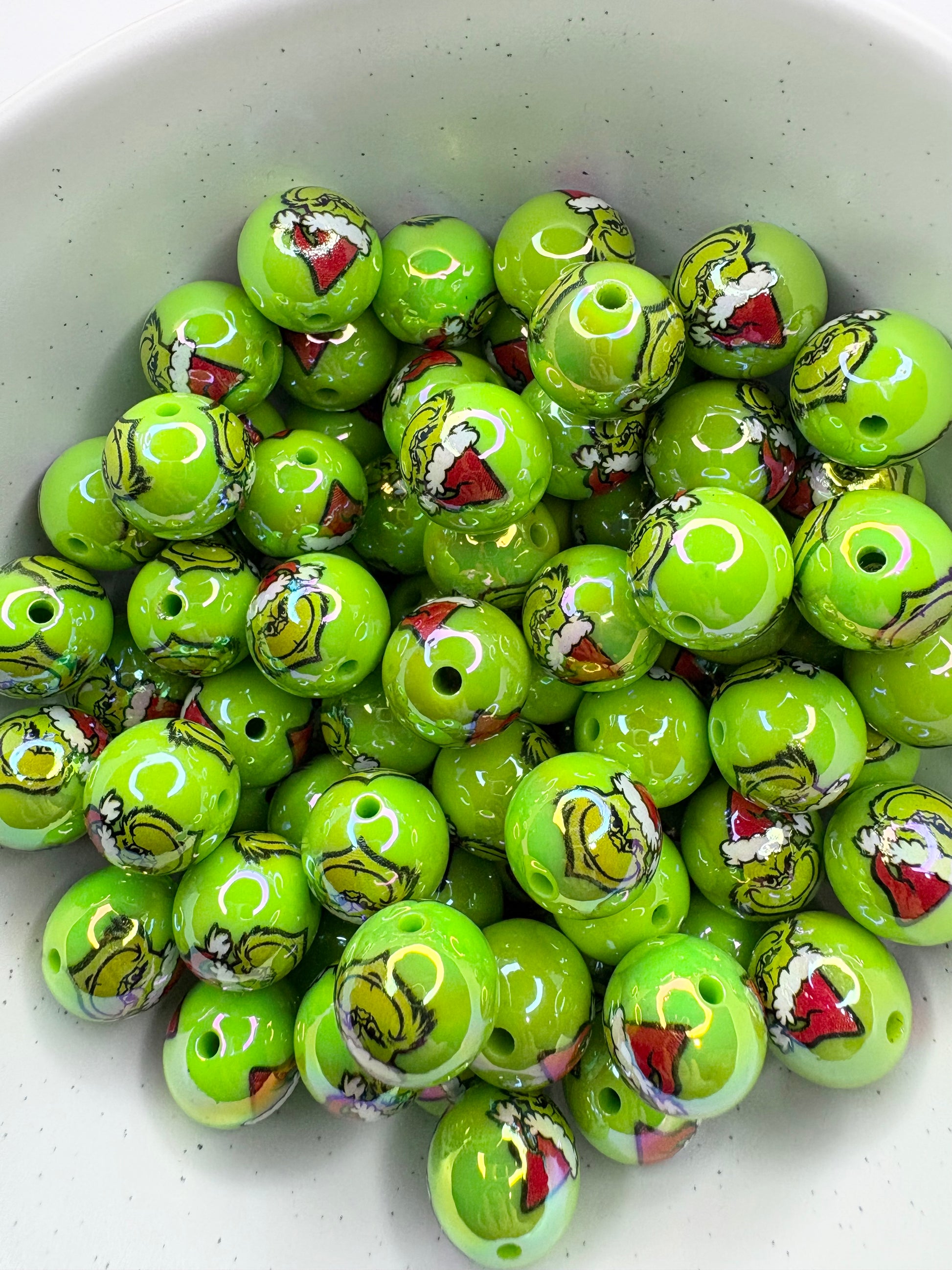 Holiday 16mm Green Grinch Acrylic Beads - 10pc